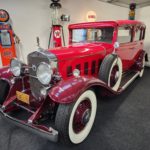 1931 Cadillac V12 Saloon Front Left